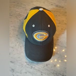 Very lightly worn, Green Bay Packers Reebok hat.